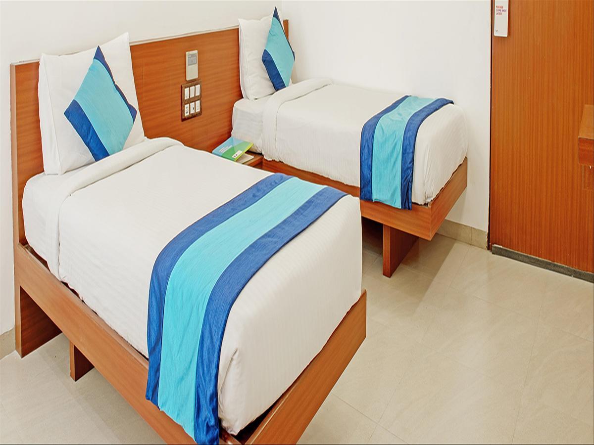 Hotel Mint Montvert, Baner プネ エクステリア 写真
