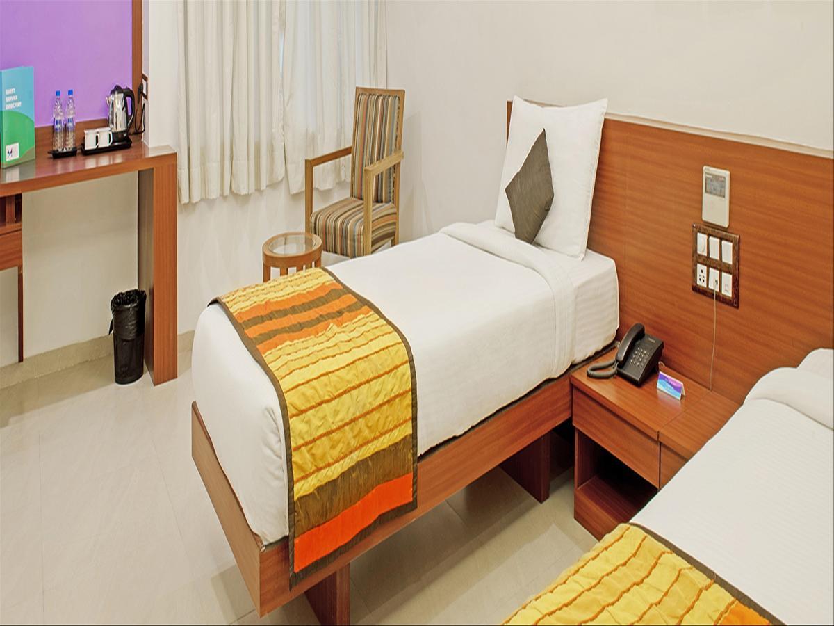 Hotel Mint Montvert, Baner プネ エクステリア 写真