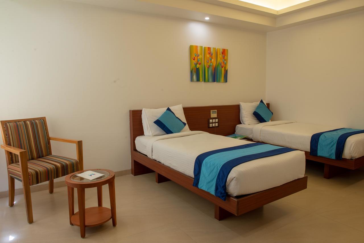 Hotel Mint Montvert, Baner プネ エクステリア 写真