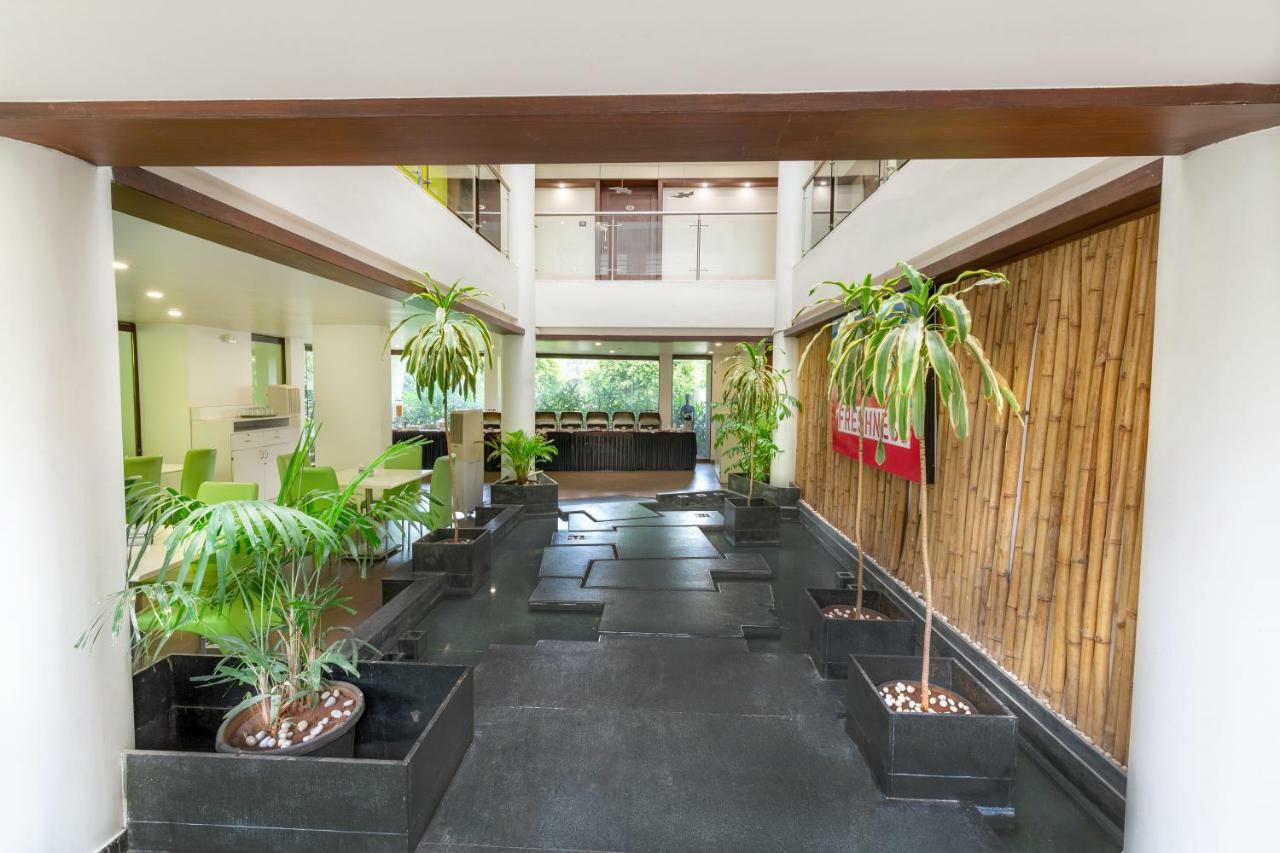Hotel Mint Montvert, Baner プネ エクステリア 写真