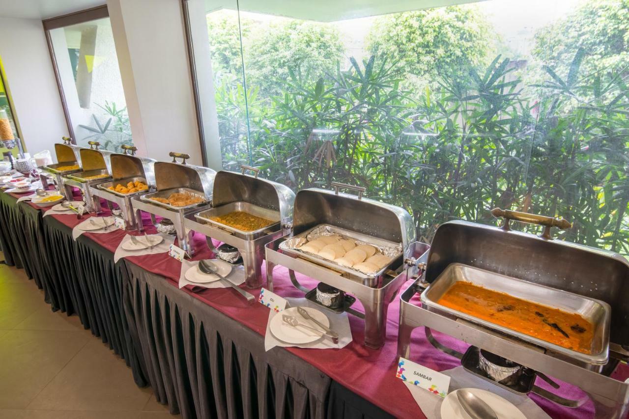 Hotel Mint Montvert, Baner プネ エクステリア 写真
