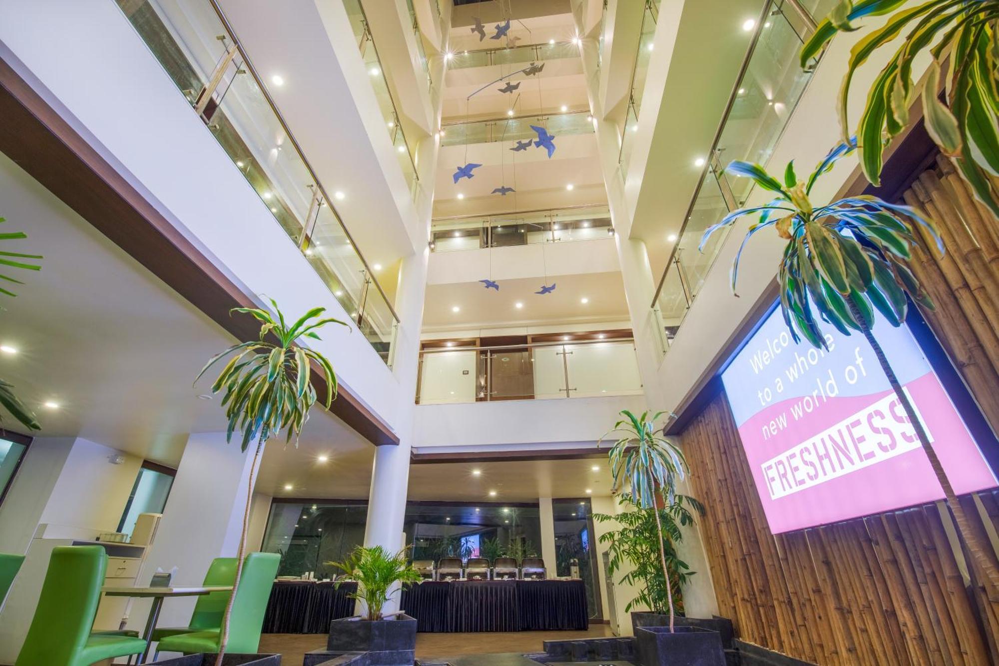 Hotel Mint Montvert, Baner プネ エクステリア 写真