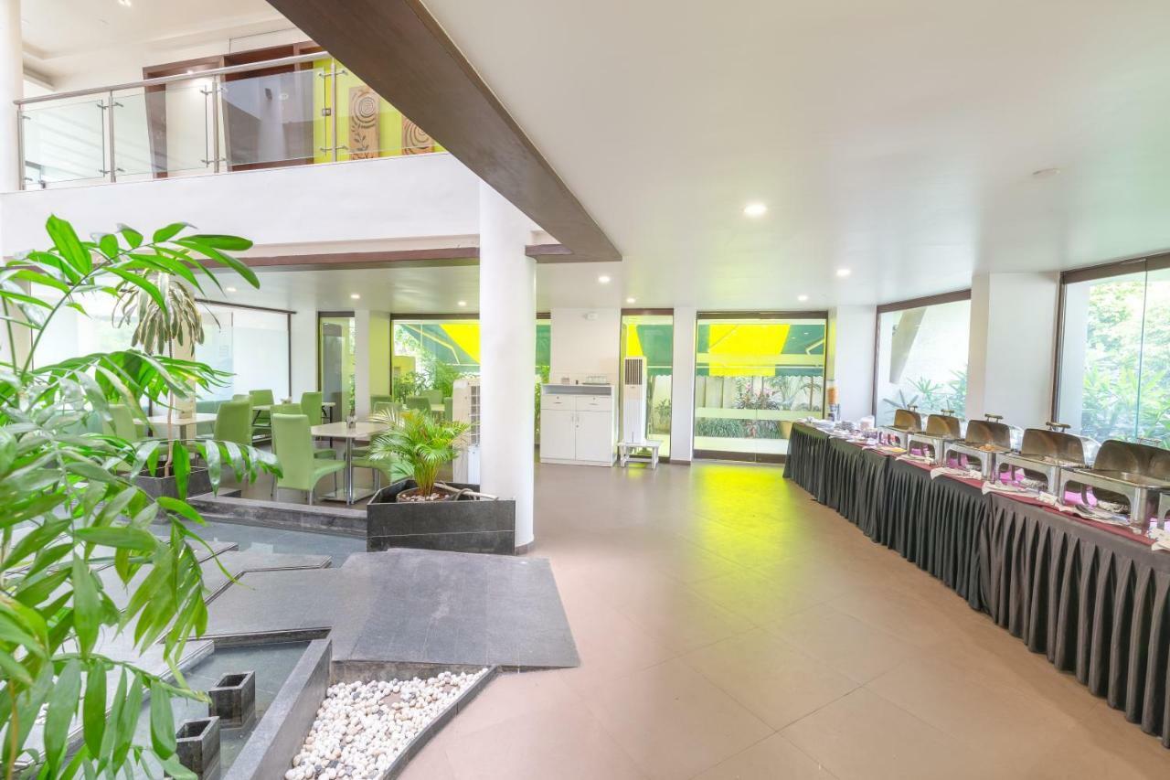 Hotel Mint Montvert, Baner プネ エクステリア 写真