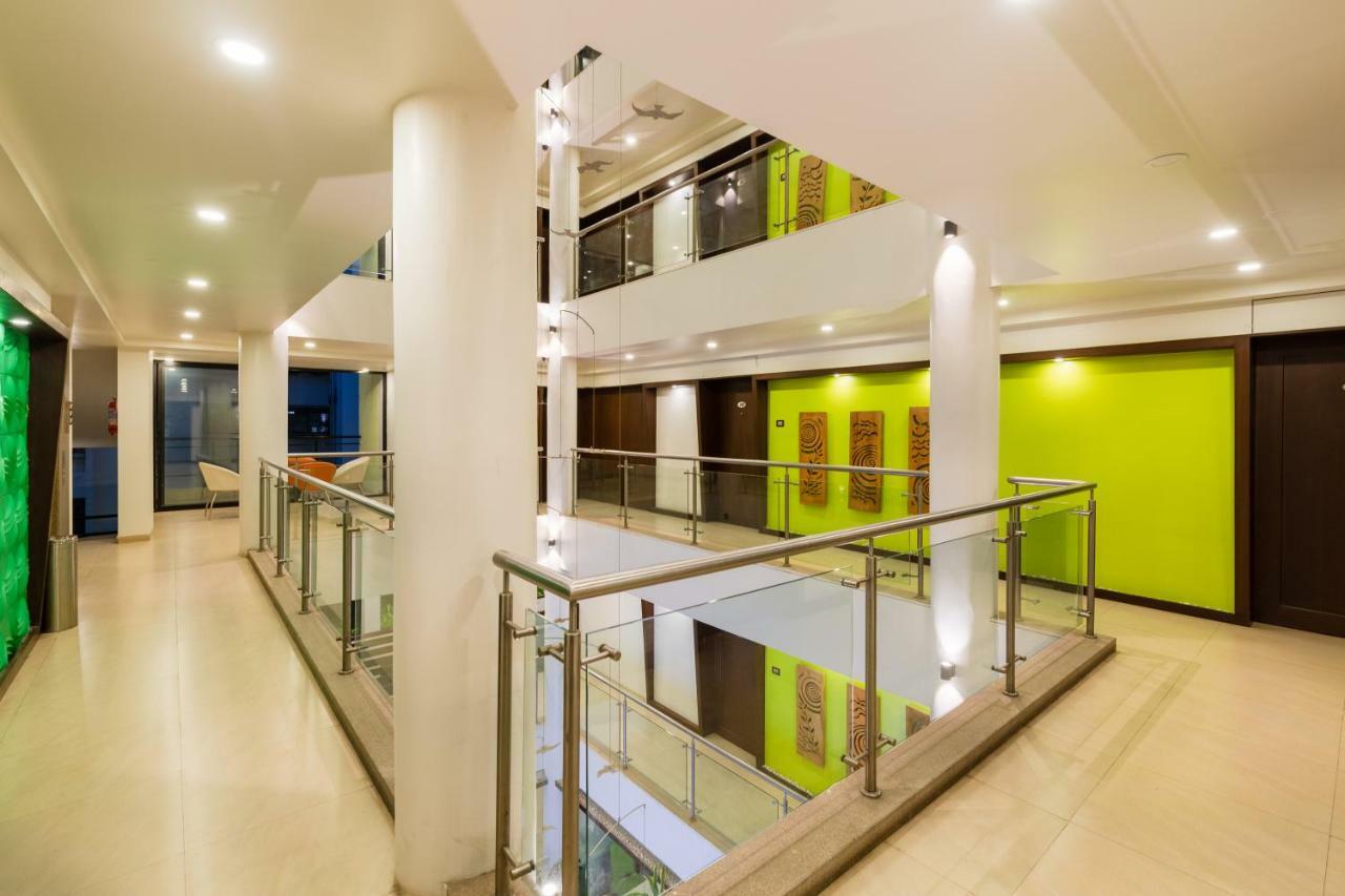 Hotel Mint Montvert, Baner プネ エクステリア 写真