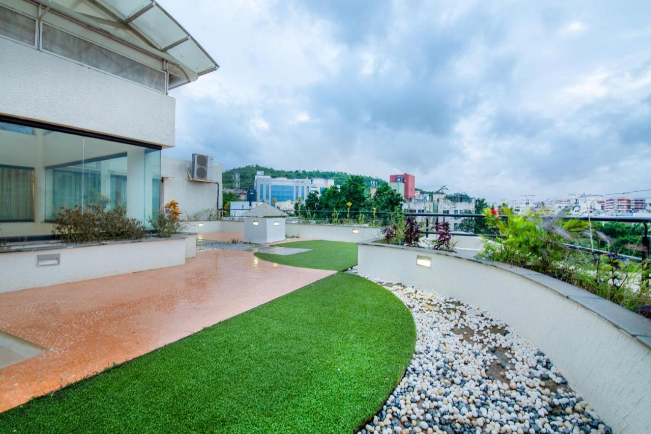 Hotel Mint Montvert, Baner プネ エクステリア 写真