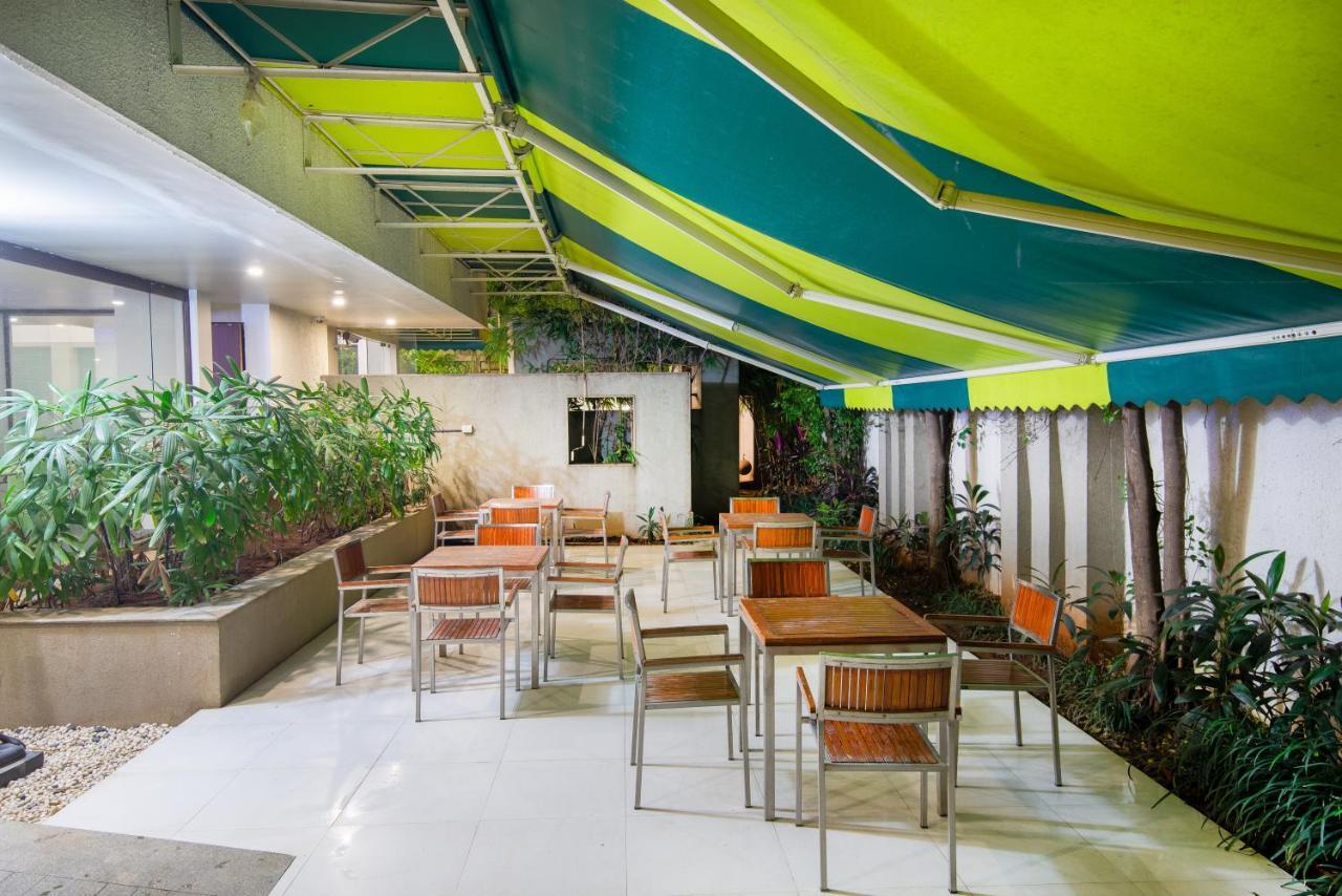 Hotel Mint Montvert, Baner プネ エクステリア 写真
